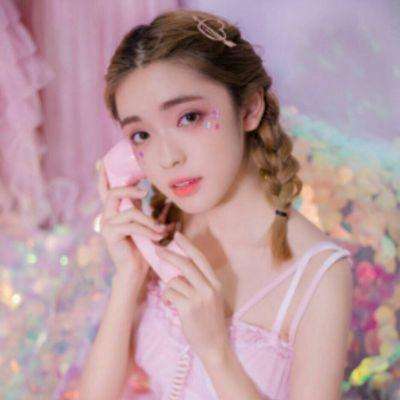 蔡徐坤惊喜亮相柳丝木品牌大会，诠释“生动在场”的生命力之美